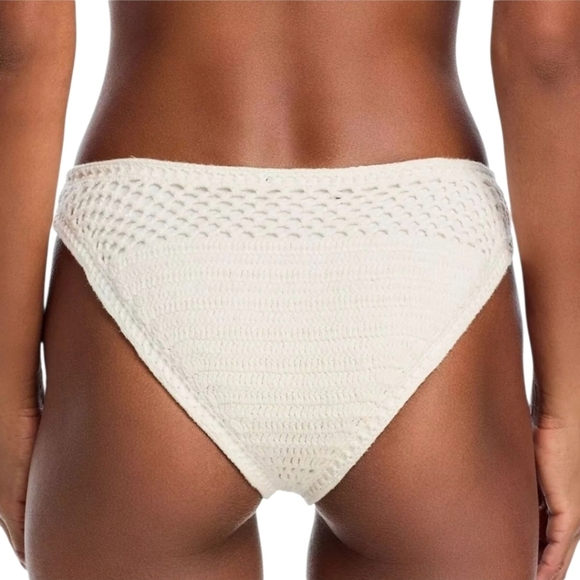 Beach Riot Woman's Swimsuit White Crochet Top And Bottom Bikini Set•NWT•Medium - Picture 5 of 12